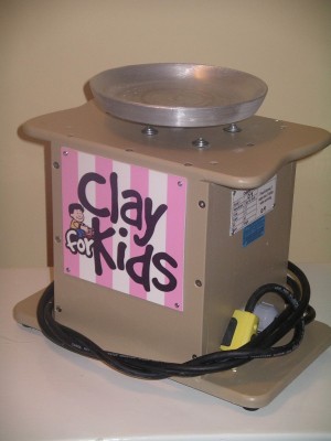 clay-for-kids-pottery-wheel