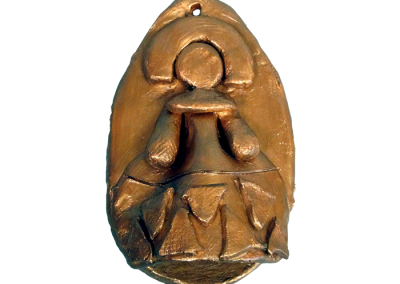 Menina Plaque
